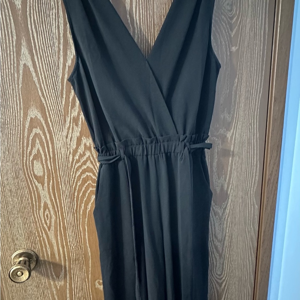 Monteau Black Sleeveless Jumpsuit